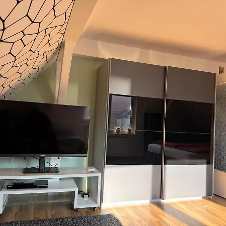 Apartament Unter Dach Und Fach Habichtswald